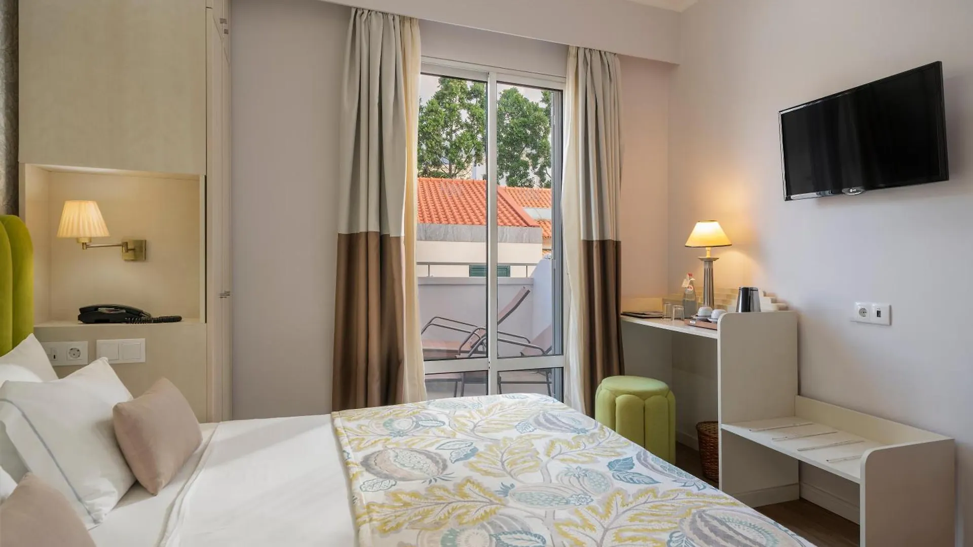 ***  Hotel Madeira Funchal  Portugal
